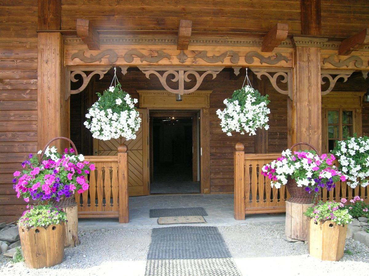 Karczma Regionalna Hotel Goscinna Chata Wysowa-Zdroj Exterior photo